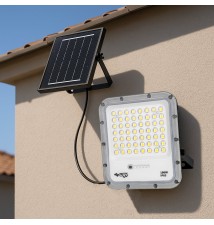 Miki 100W Solar SMD LED Floodlight with Remote Control, 4500K | LVT